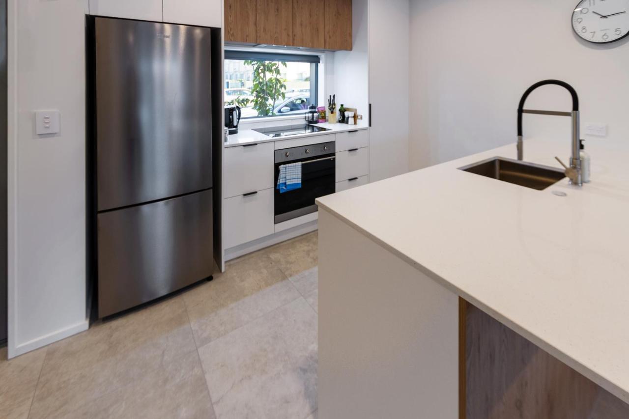 City Lights Retreat With Carpark 2 Bed 2 Bath Christchurch Extérieur photo